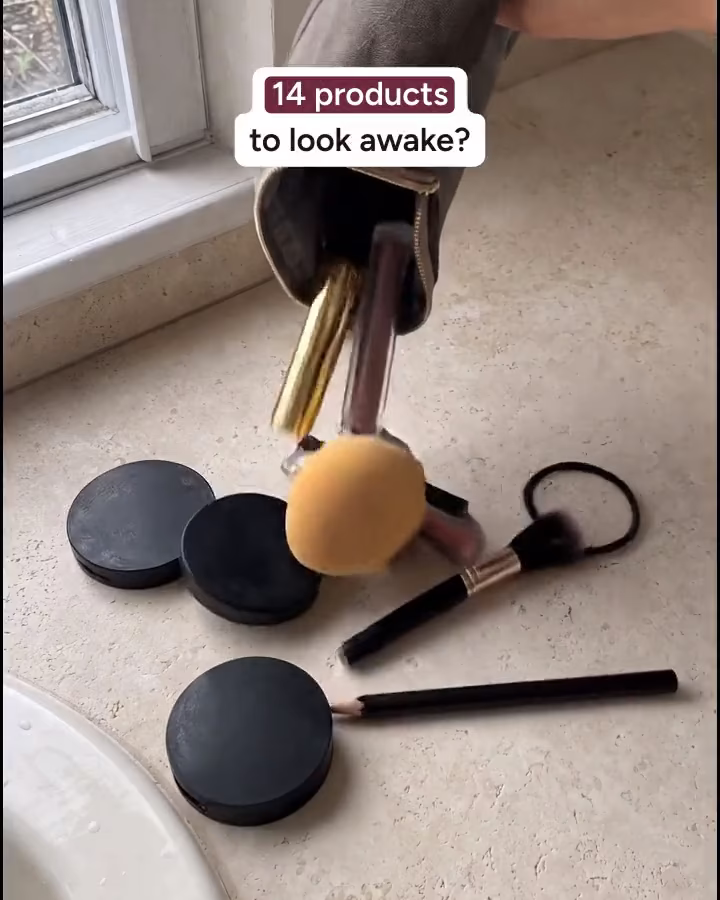 Frame 1 of the ad, at 0:01: 14 products to look awake?